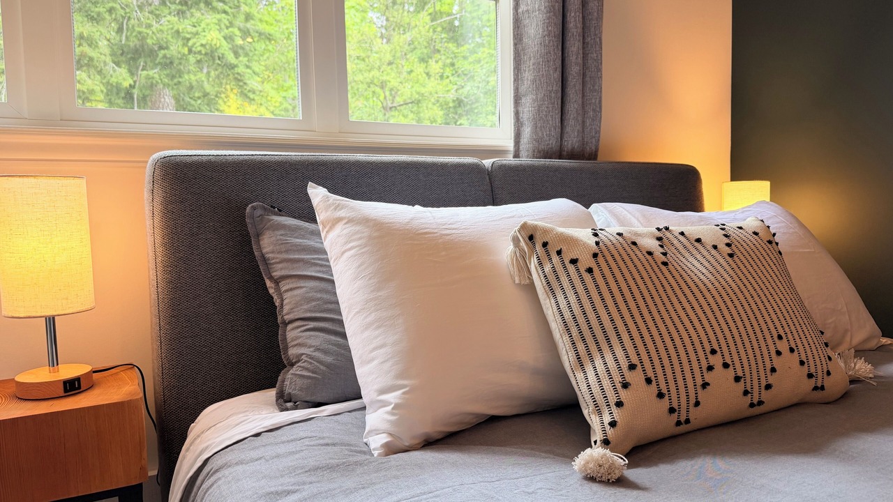 Photo of Bedroom in Quathiaski Cove