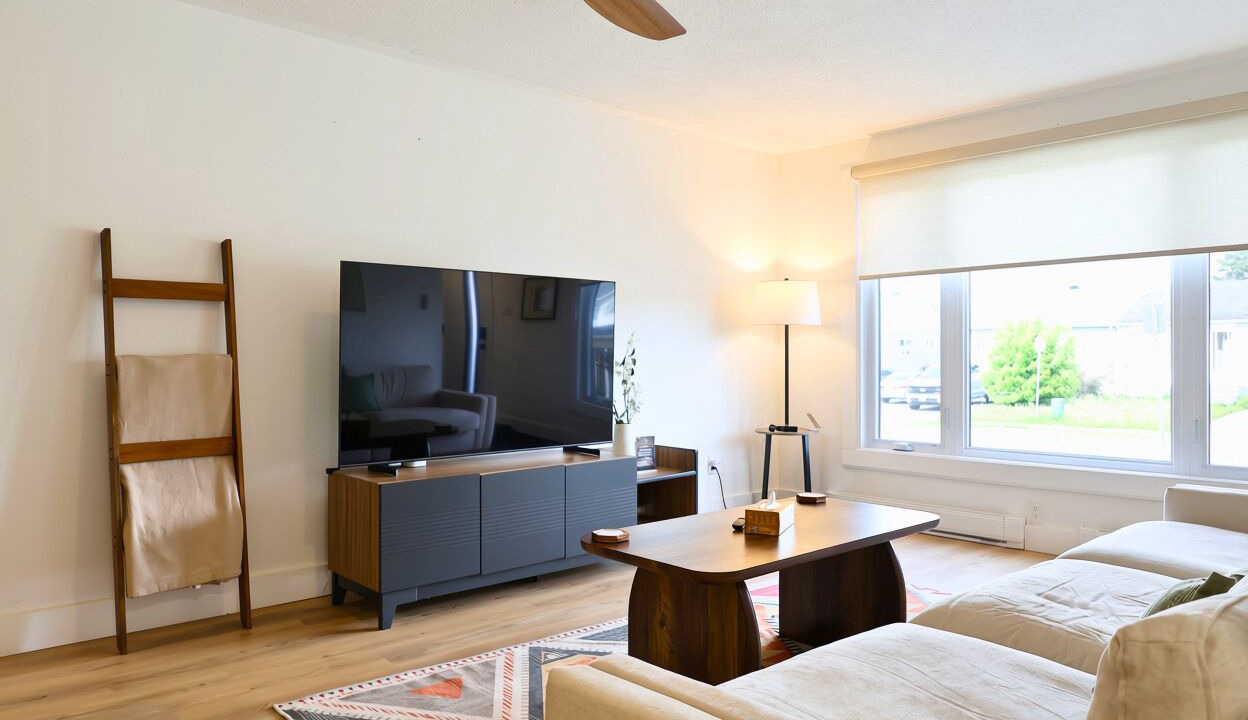 Photo of Livingroom in Timmins