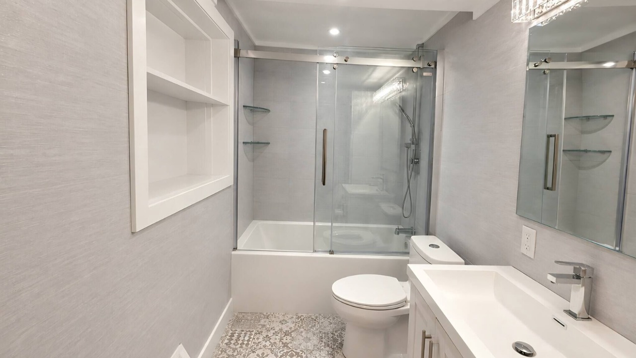 Photo of Bathroom in Francois-Perrault