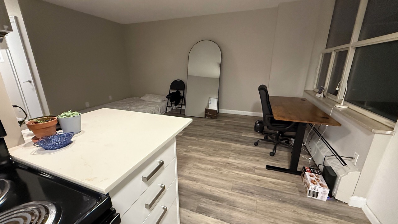 Photo of Bedroom in Yonge-Eglinton