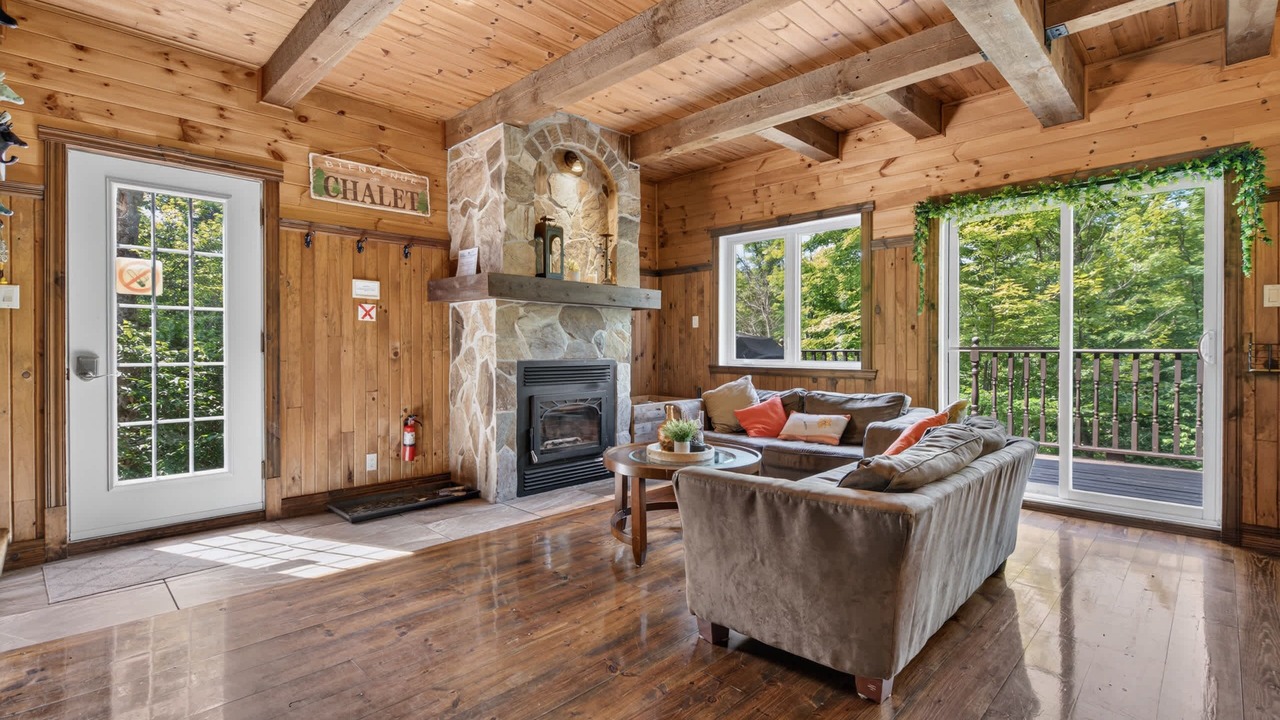 Photo of Livingroom in Entrelacs