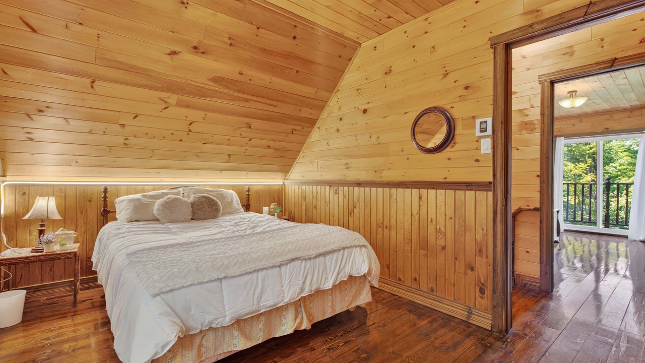 Photo of Bedroom in Entrelacs