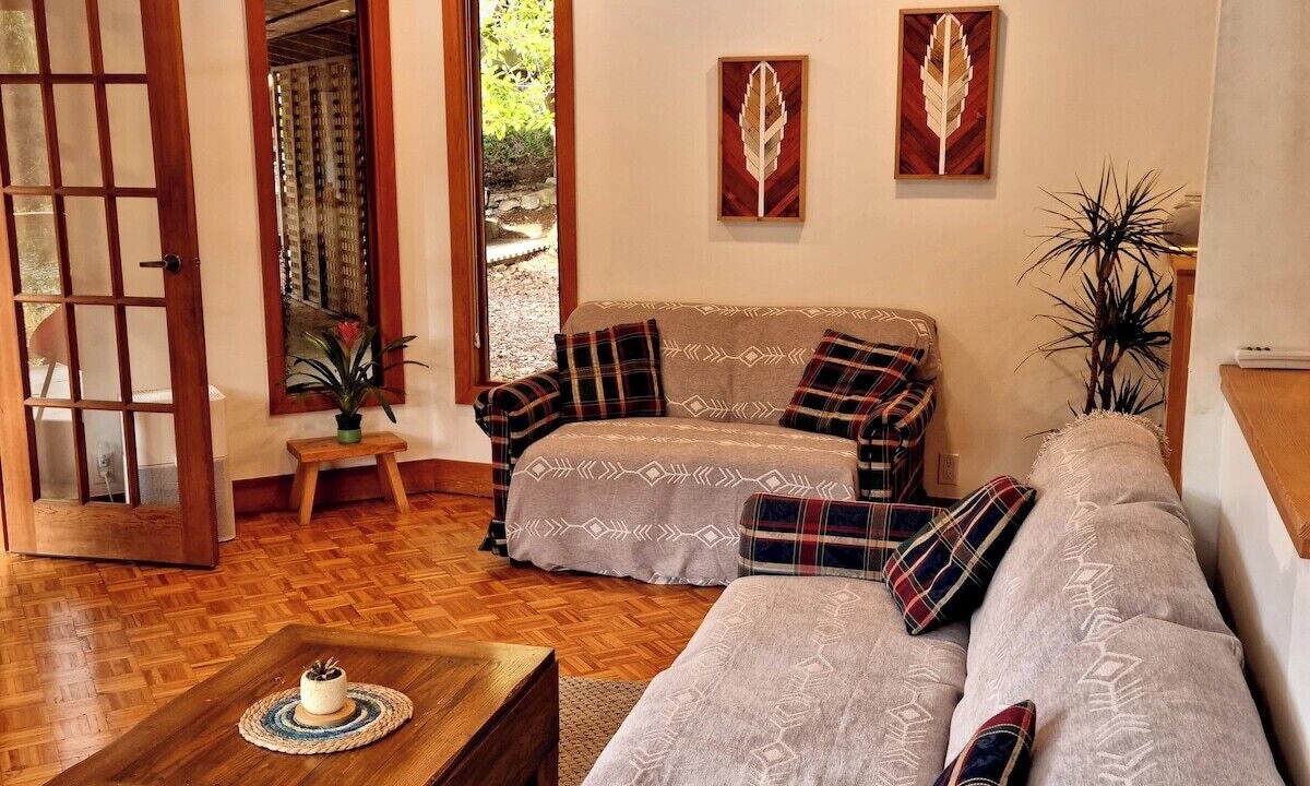 Photo of Livingroom in Salt Spring Island