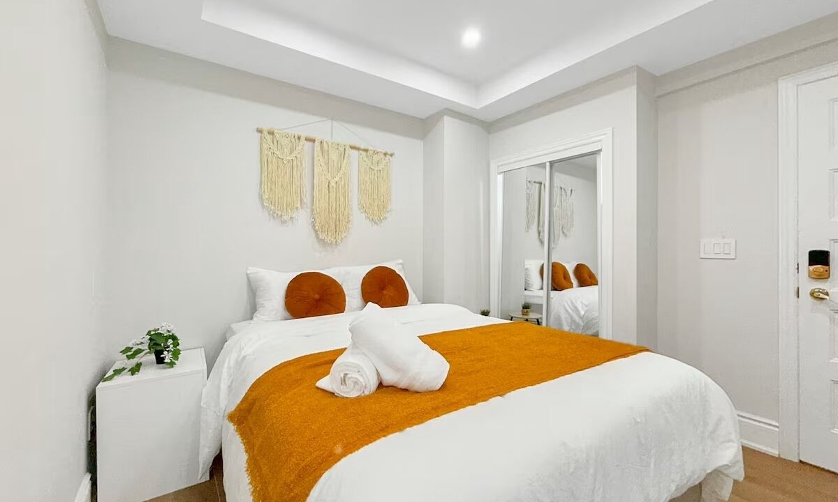 Photo of Bedroom in Oakville