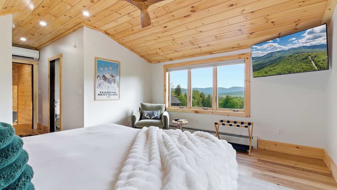 Photo of Bedroom in Bethel