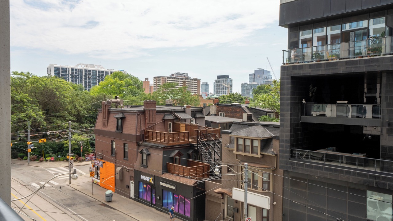 Photo of Patio Balcony in Church and Wellesley