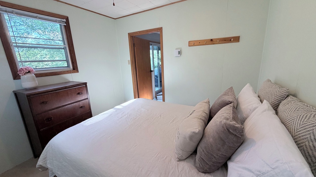 Photo of Bedroom in Dysart et al