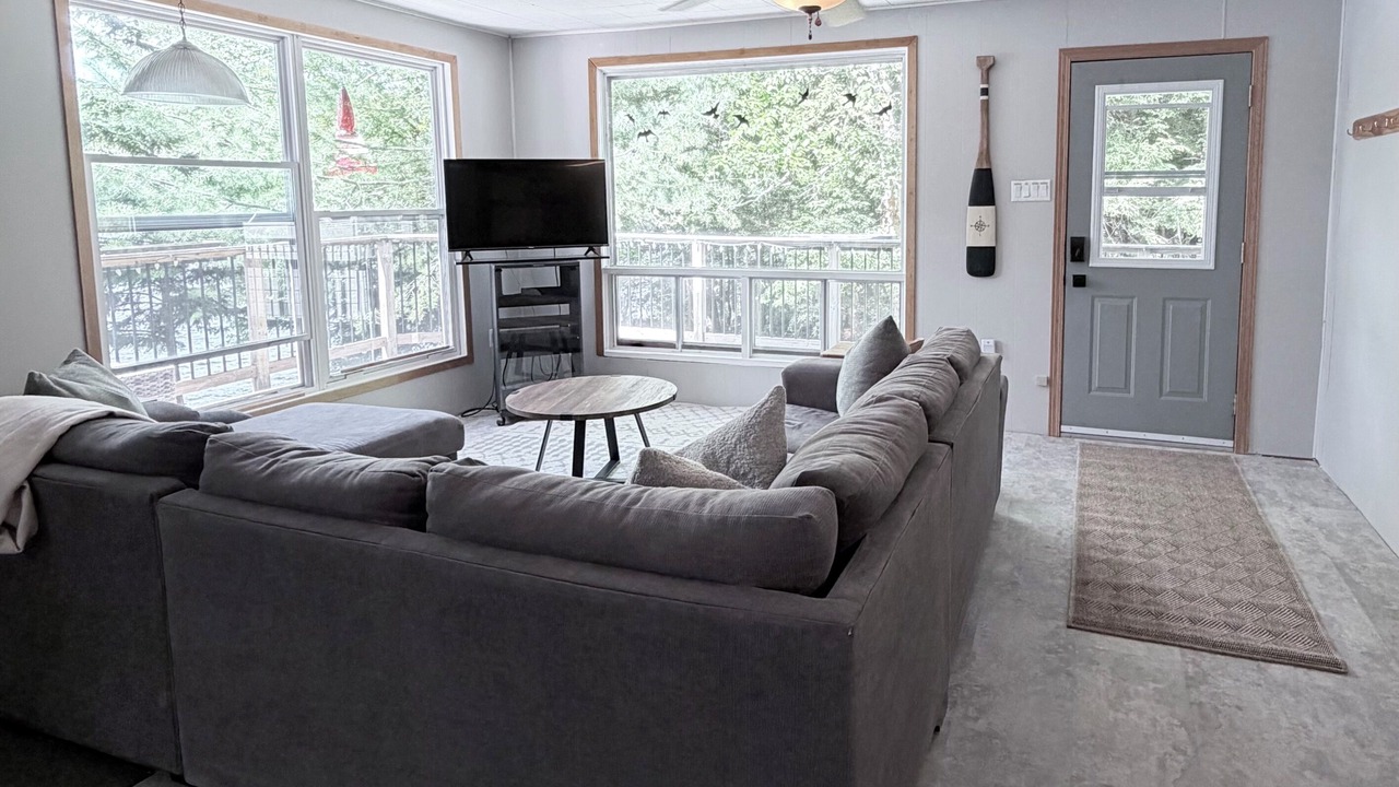 Photo of Livingroom in Dysart et al