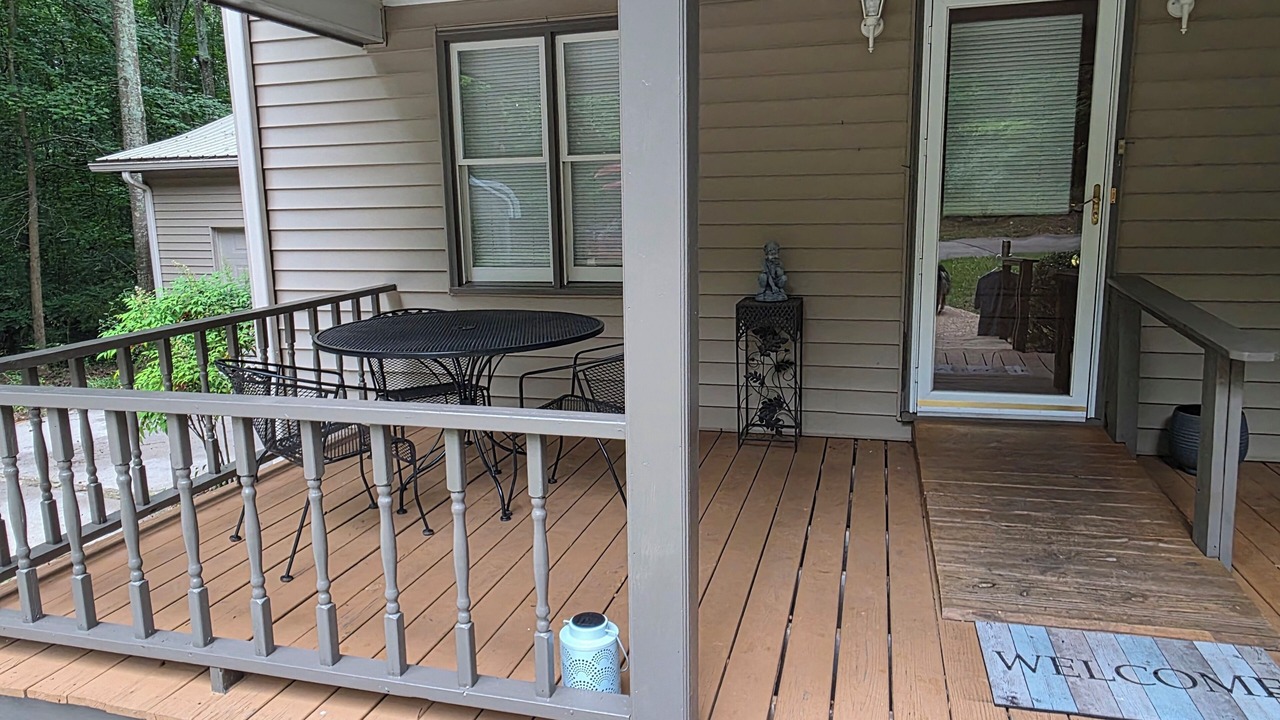 Photo of Outdoor in Hartwell