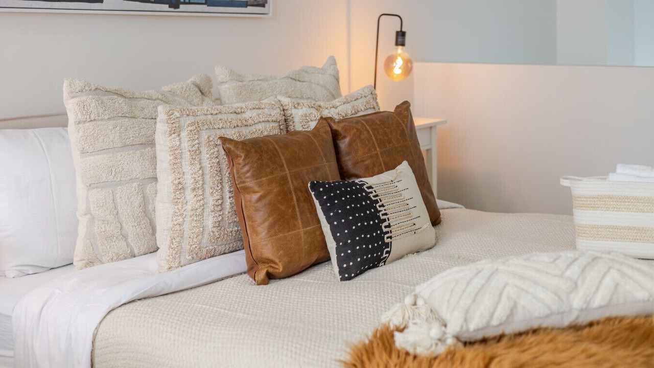 Photo of Bedroom in La Petite-Patrie