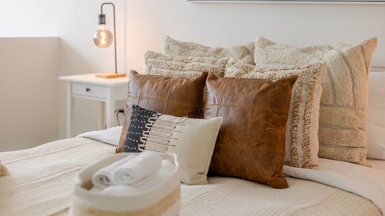 Photo of Bedroom in La Petite-Patrie