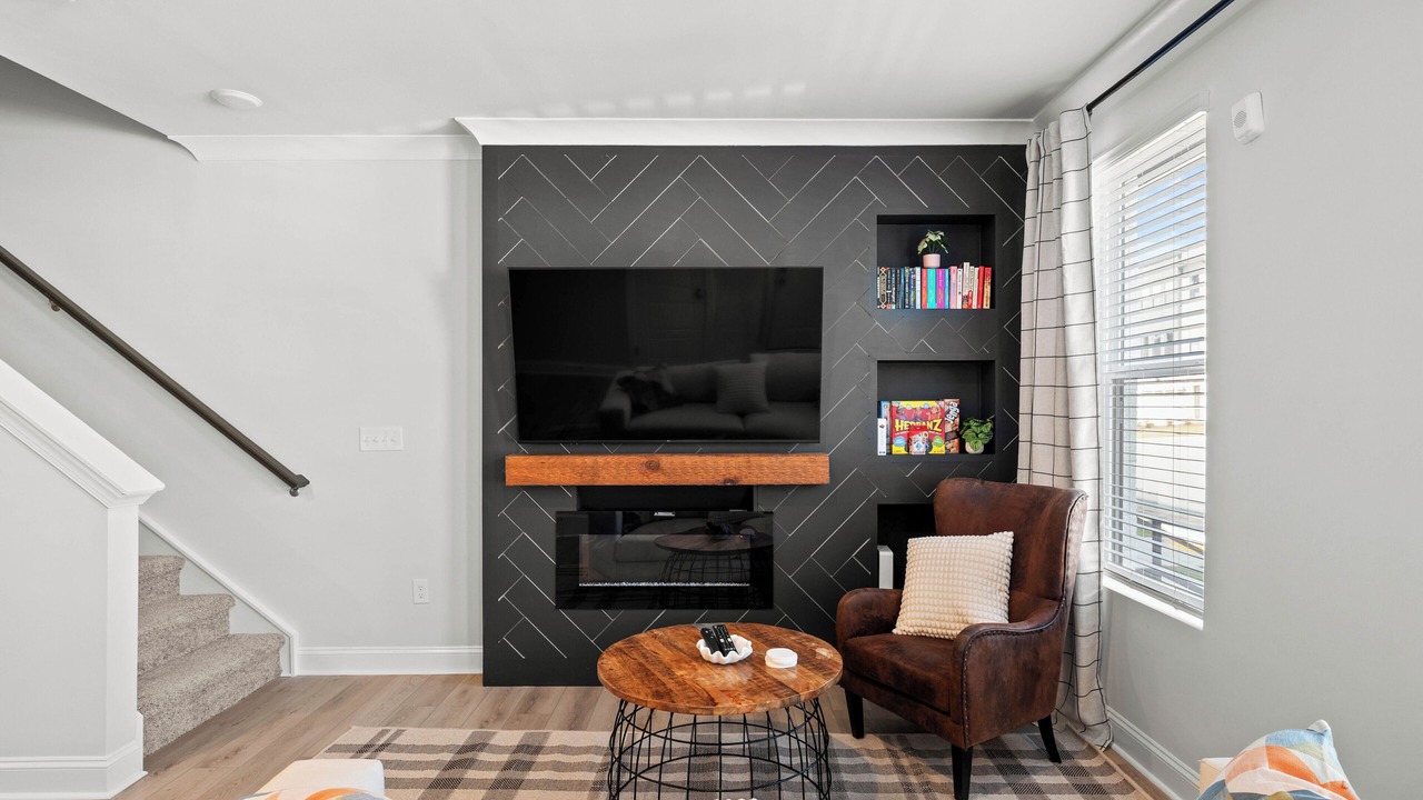 Photo of Livingroom in North Raleigh