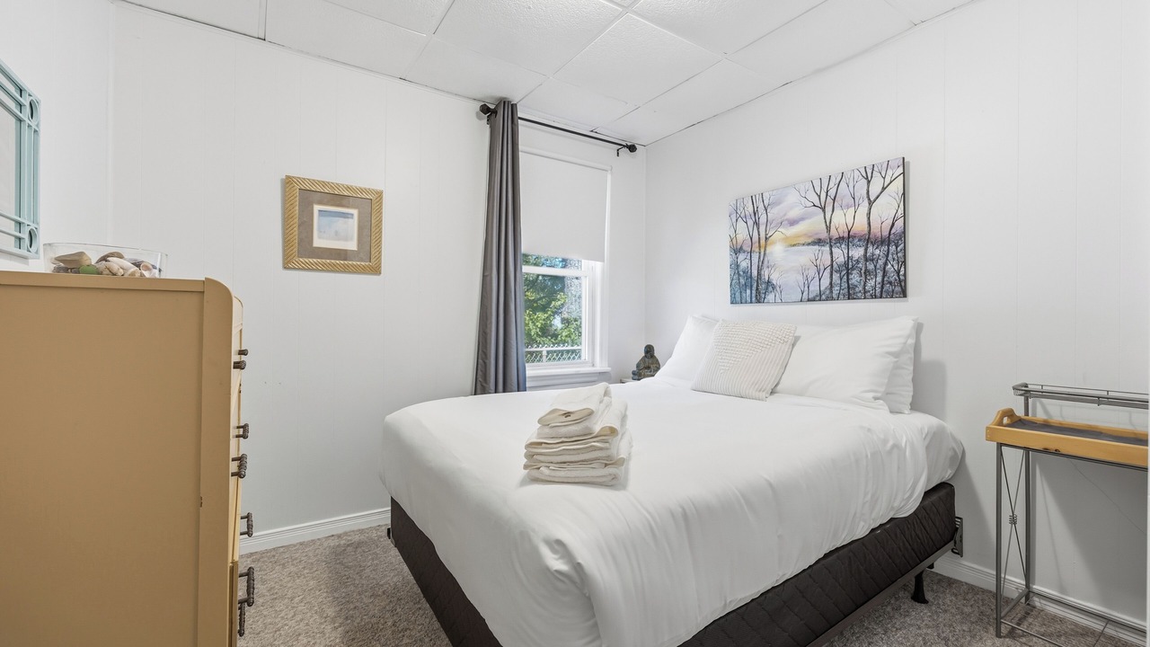 Photo of Bedroom in Sarnia