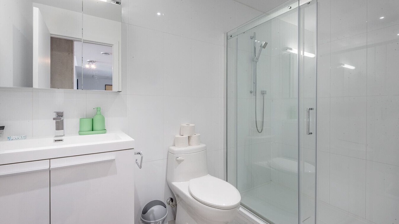 Photo of Bathroom in Cite Multimedia