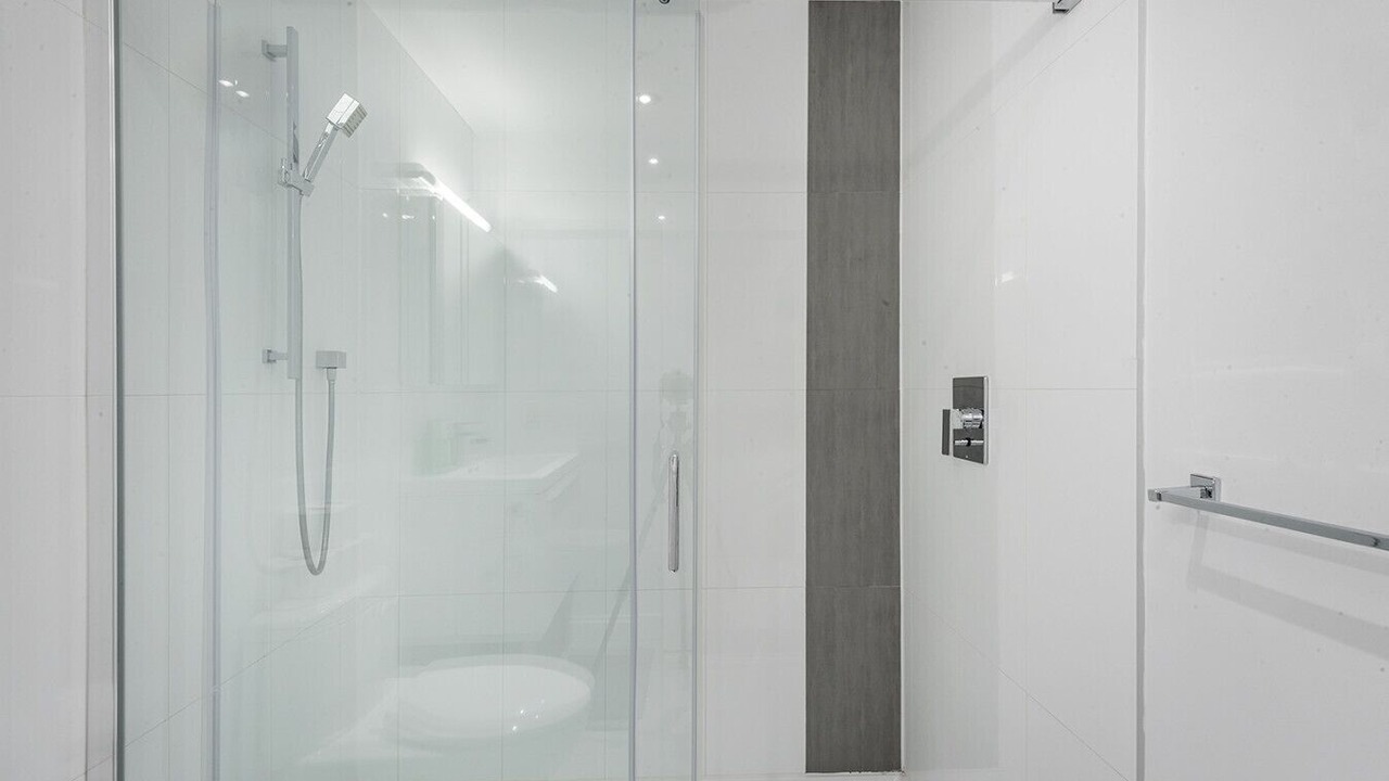 Photo of Bathroom in Cite Multimedia