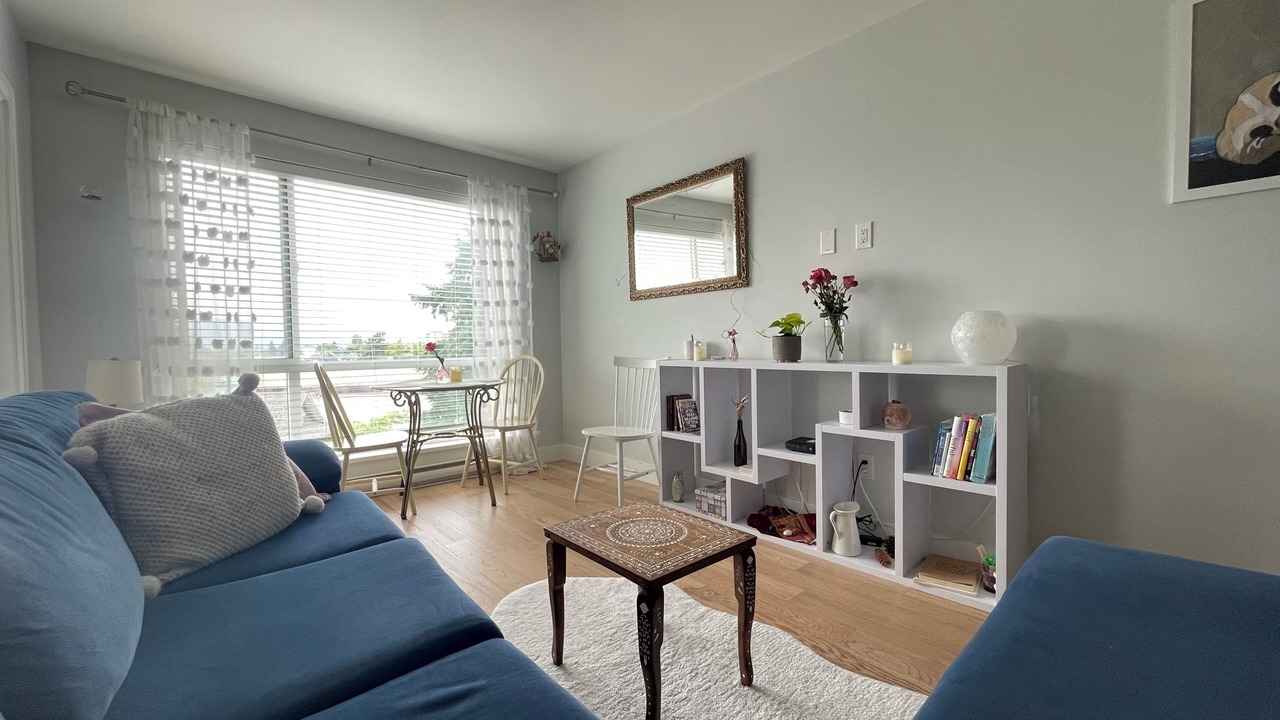 Photo of Livingroom in Mount Pleasant