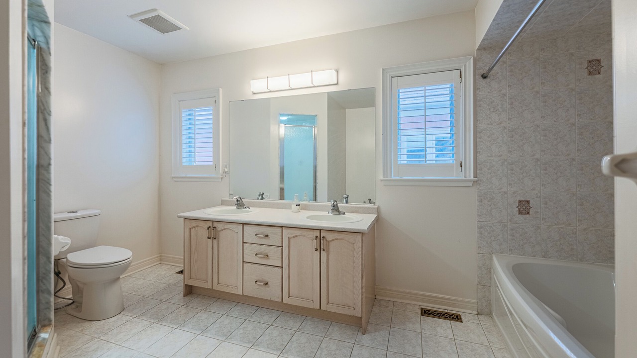 Photo of Bathroom in Richmond Hill