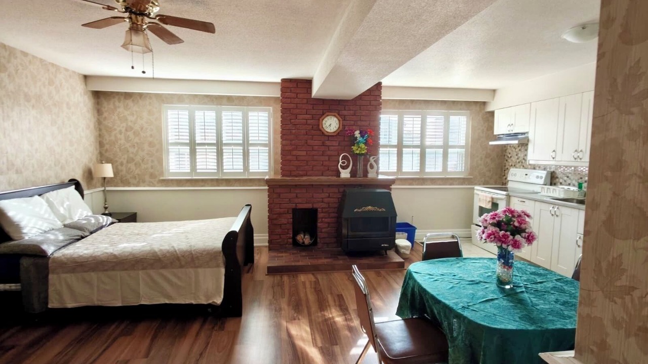 Photo of Bedroom in Jane and Finch