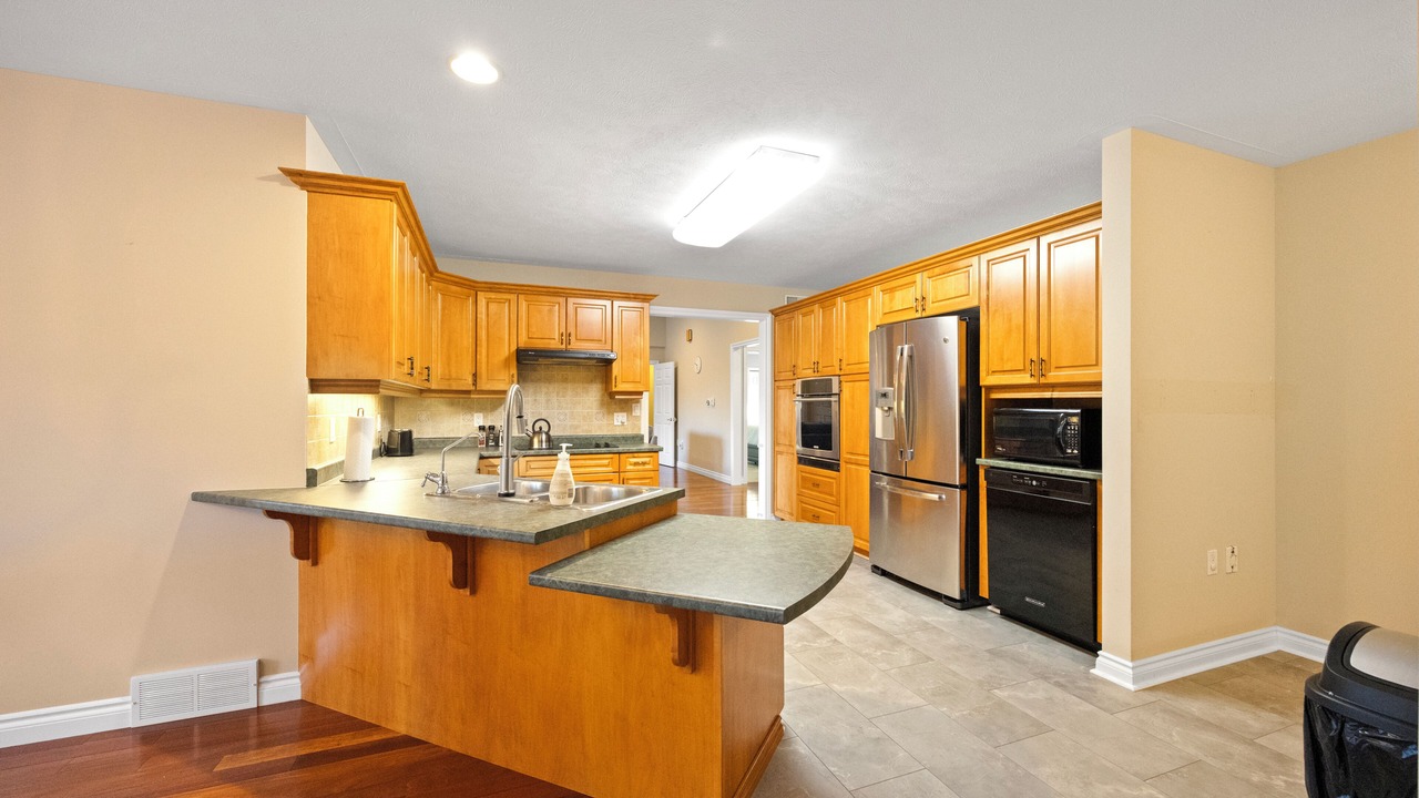 Photo of Kitchen in County of Brant