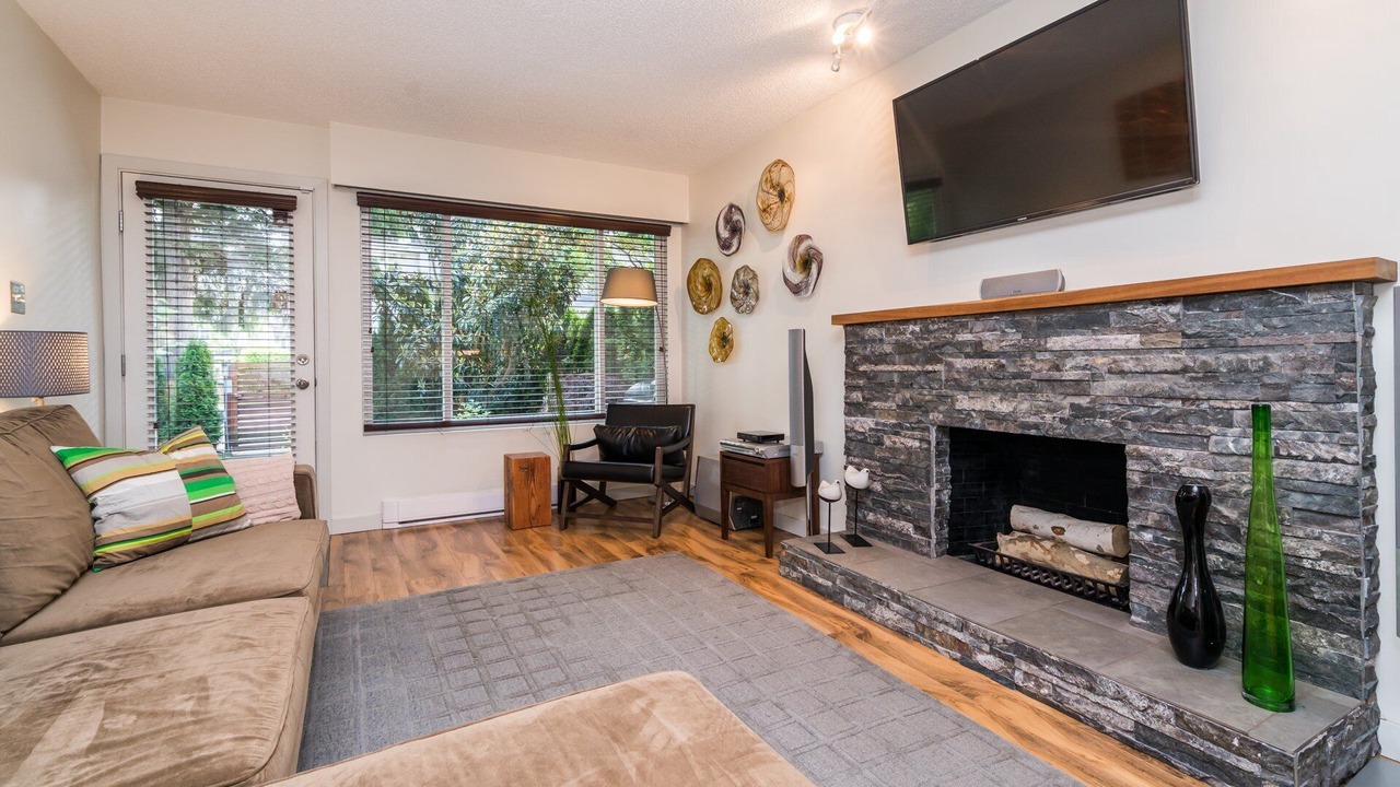 Photo of Livingroom in Mount Pleasant