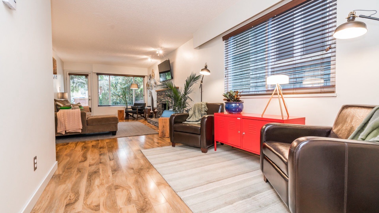 Photo of Livingroom in Mount Pleasant