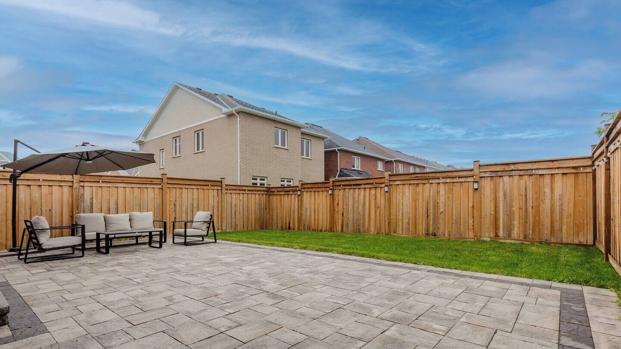 Photo of Patio Balcony in Durham Region