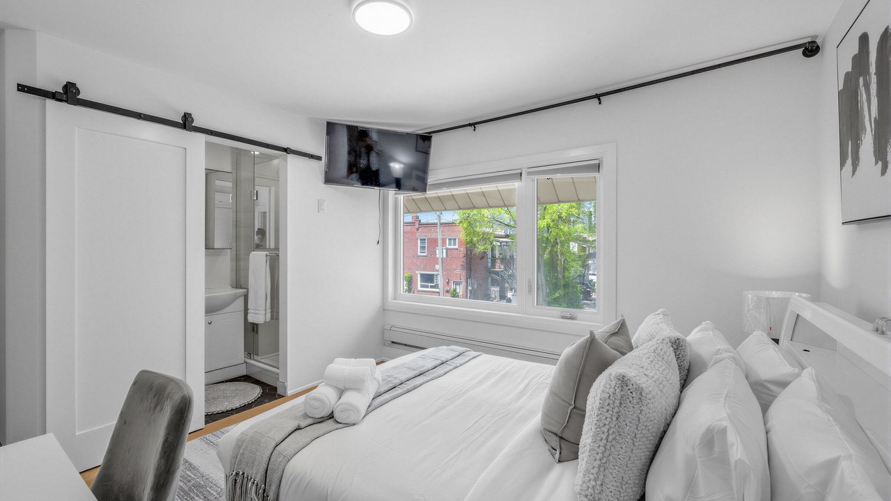 Photo of Bedroom in Mount Pleasant West