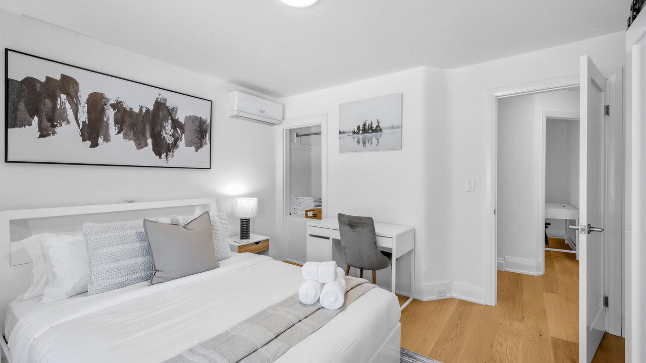 Photo of Bedroom in Mount Pleasant West