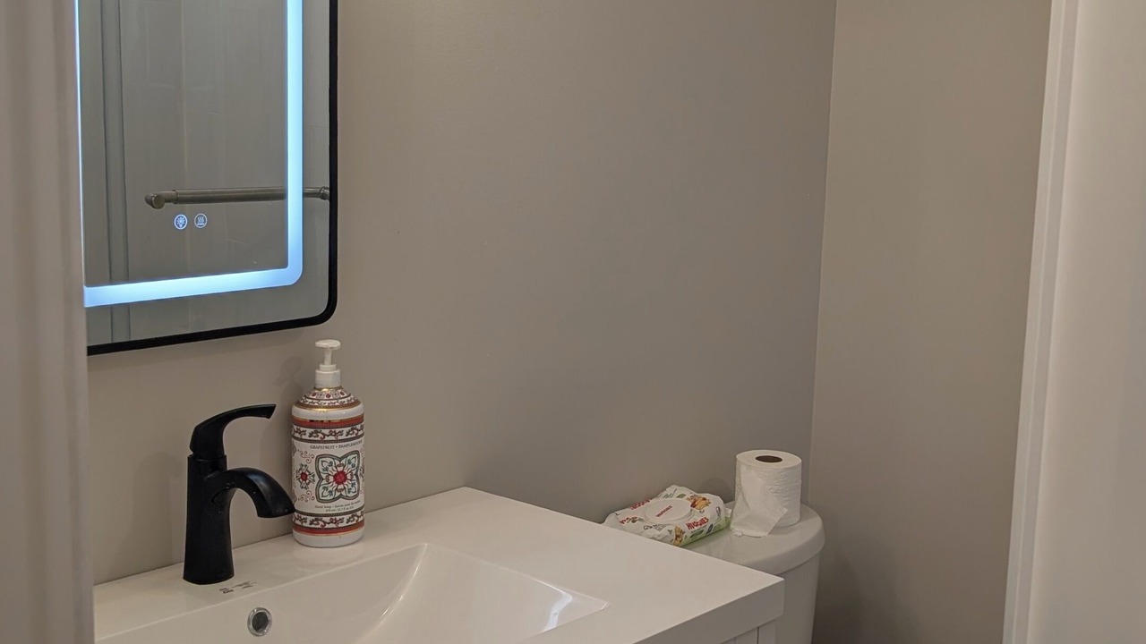 Photo of Bathroom in Stoney Creek