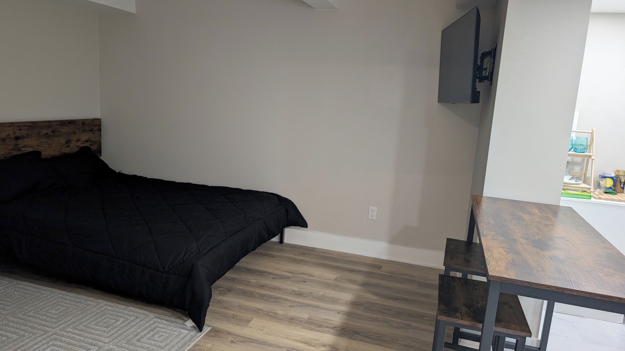 Photo of Bedroom in Stoney Creek