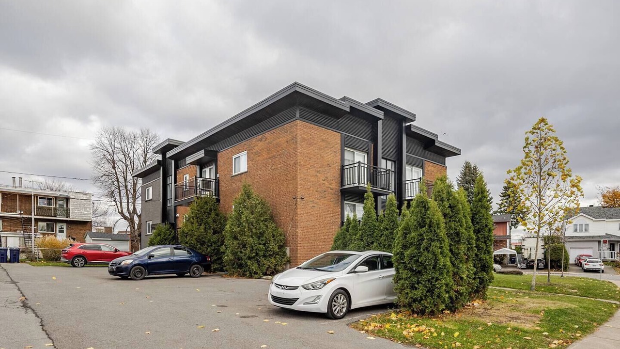 Photo of Outdoor in Laval