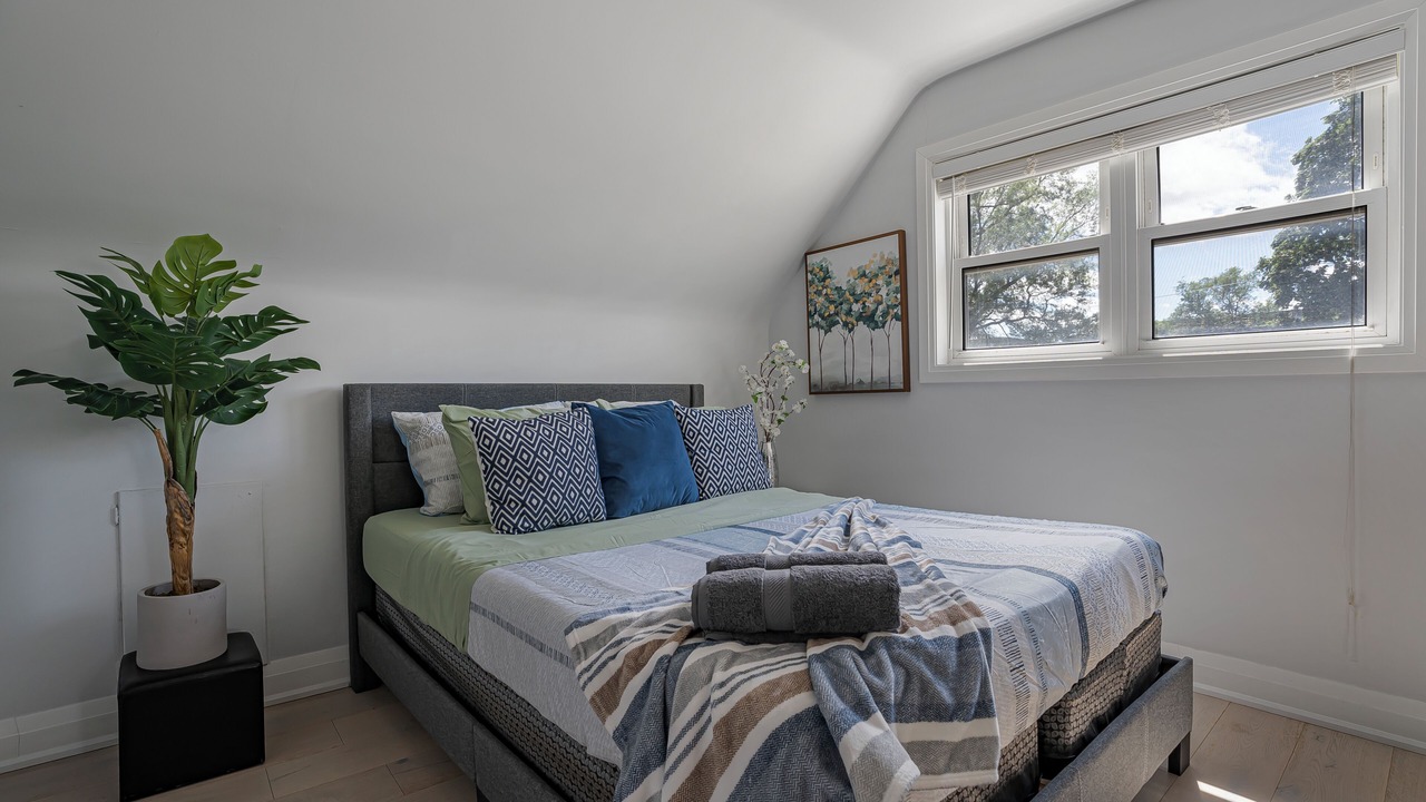 Photo of Bedroom in Willowdale