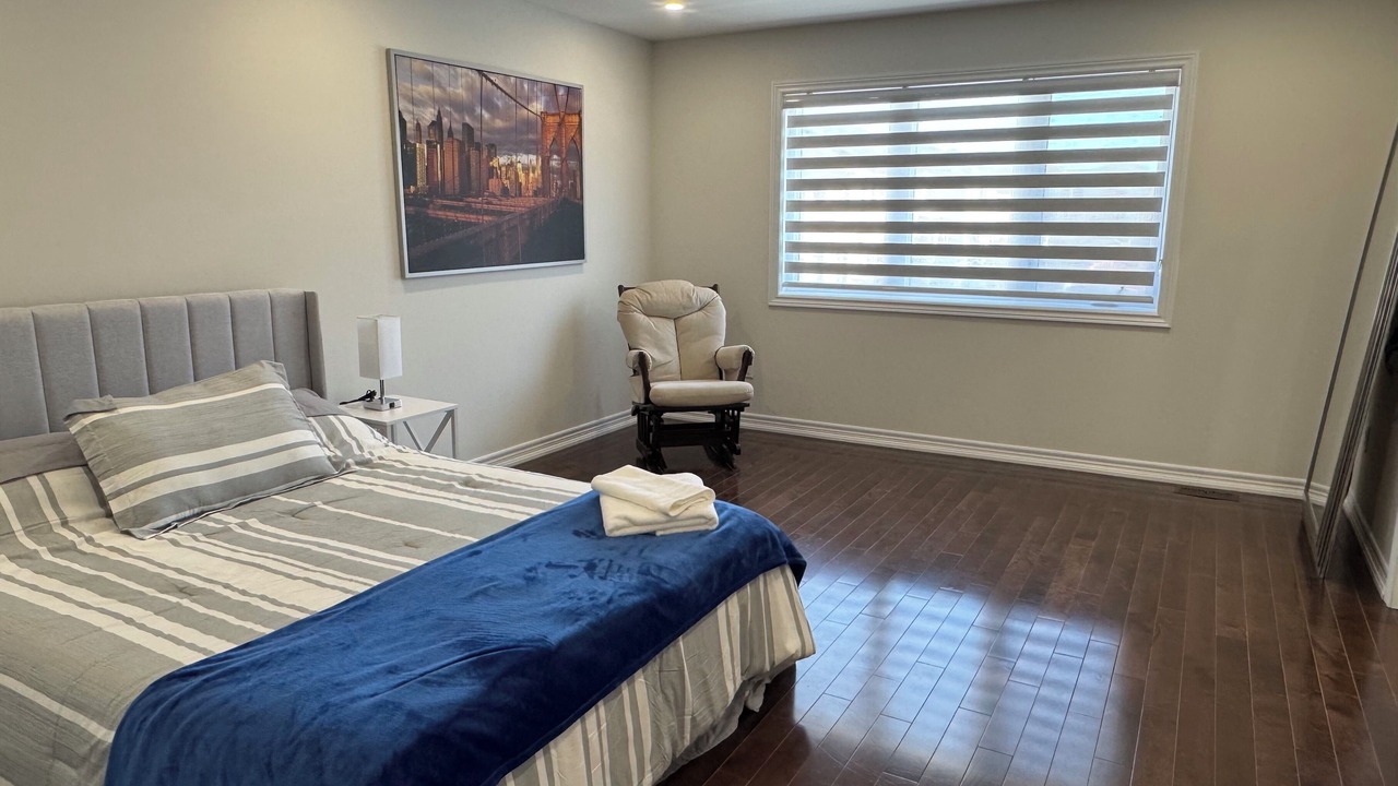 Photo of Bedroom in Richmond Hill