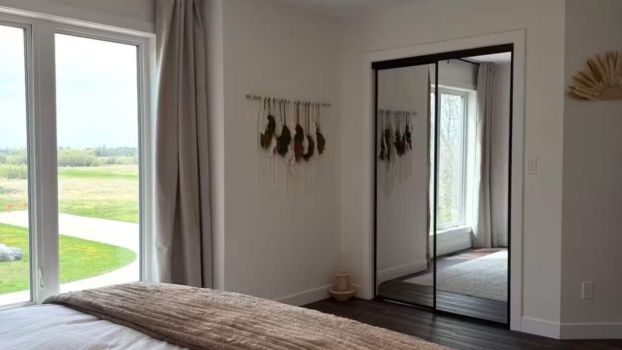 Photo of Bedroom in Gimli