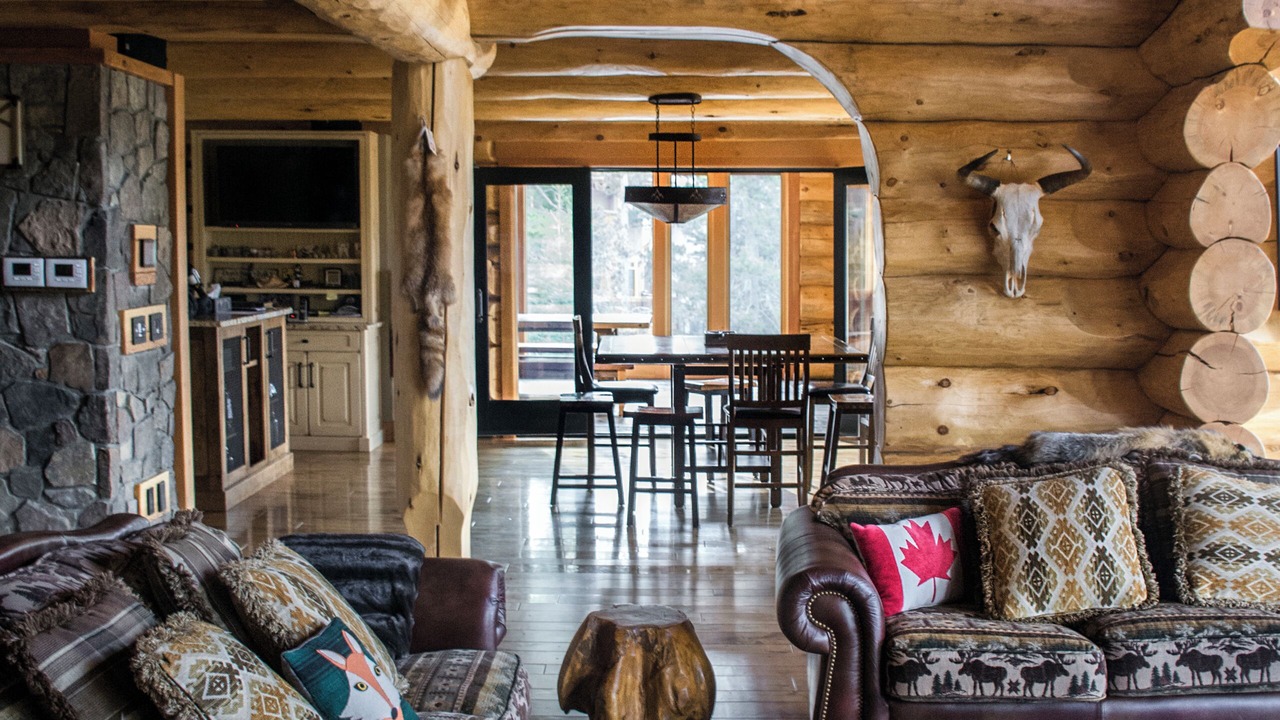 Photo of Livingroom in Cougar Creek