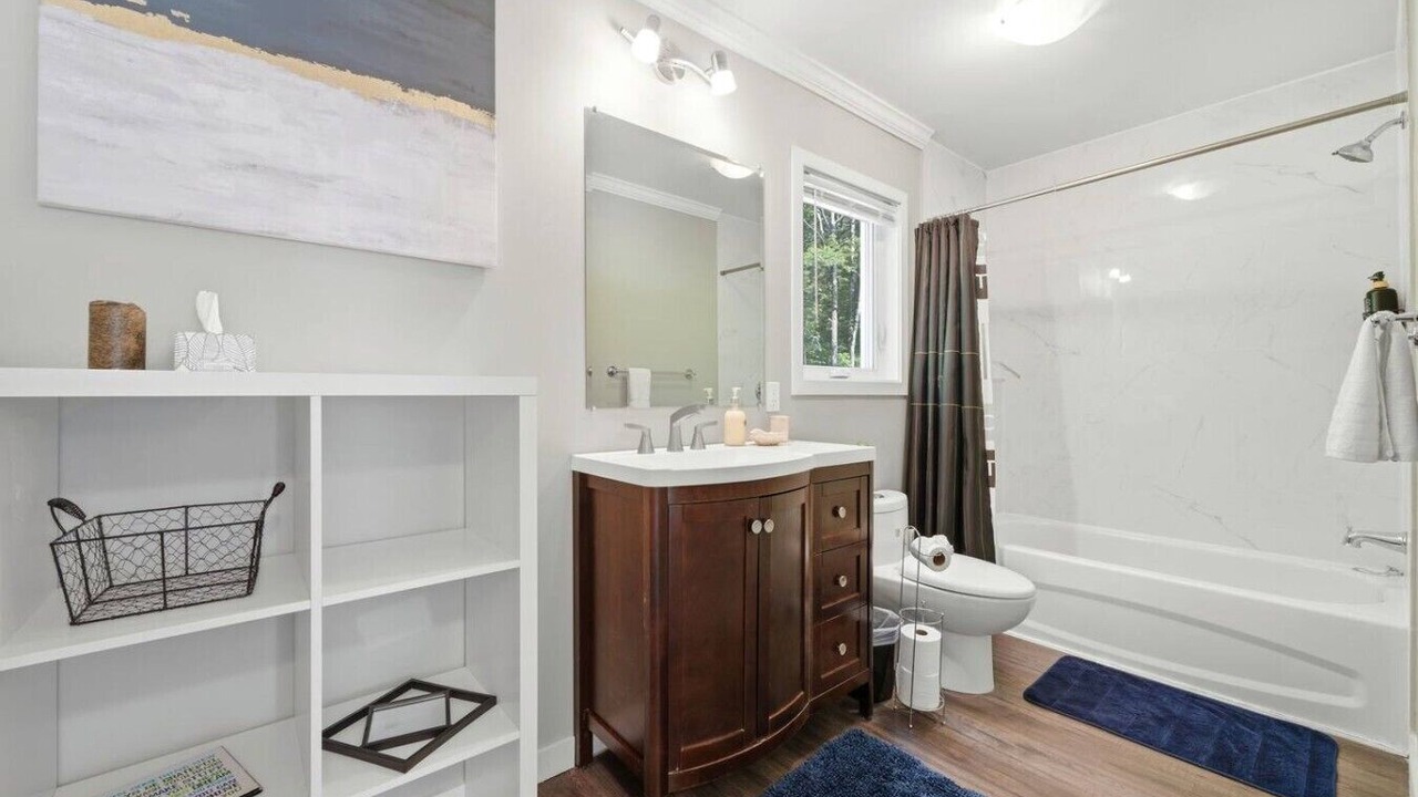 Photo of Bathroom in Tiny