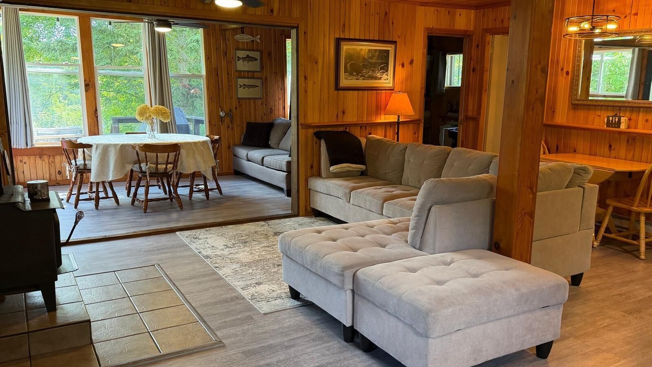 Photo of Livingroom in Dunchurch