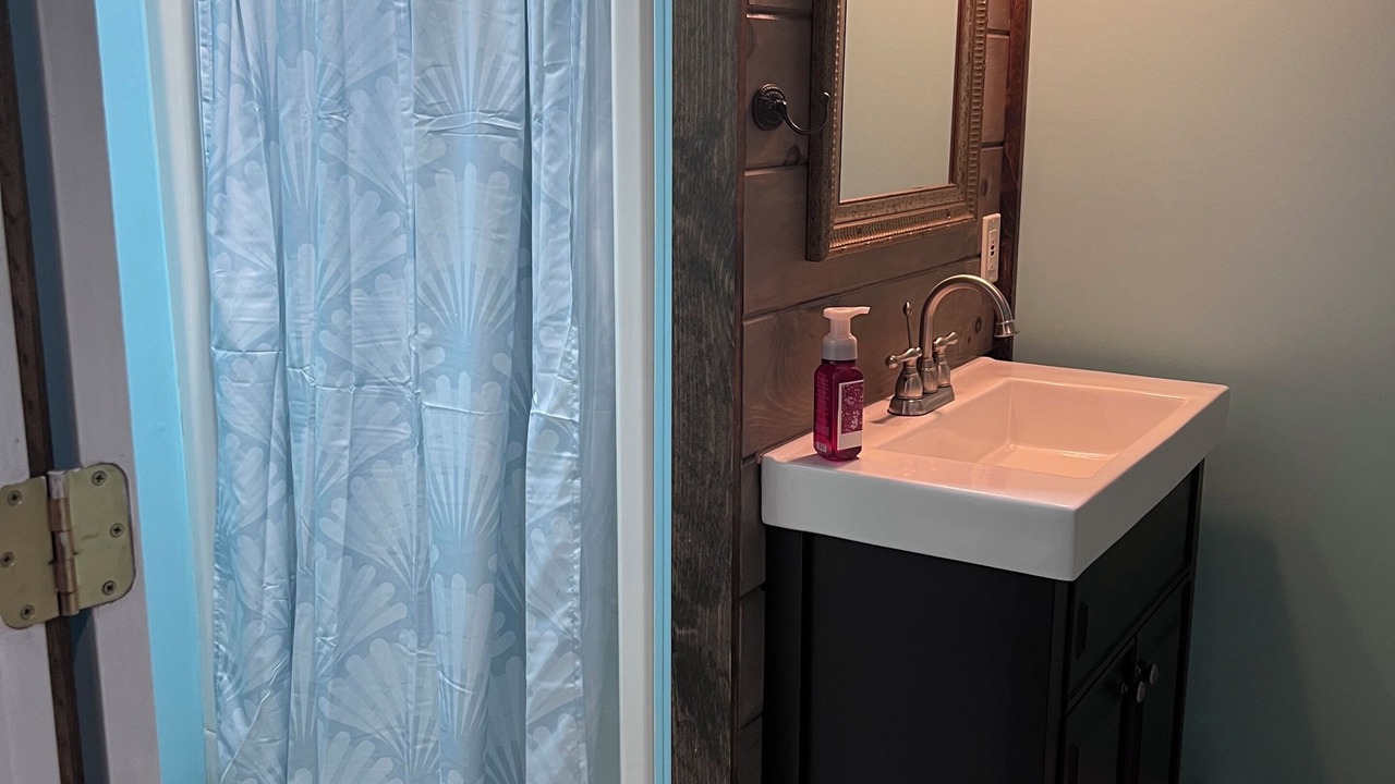 Photo of Bathroom in Kings County