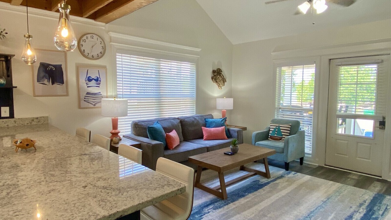 Photo of Livingroom in Leesville