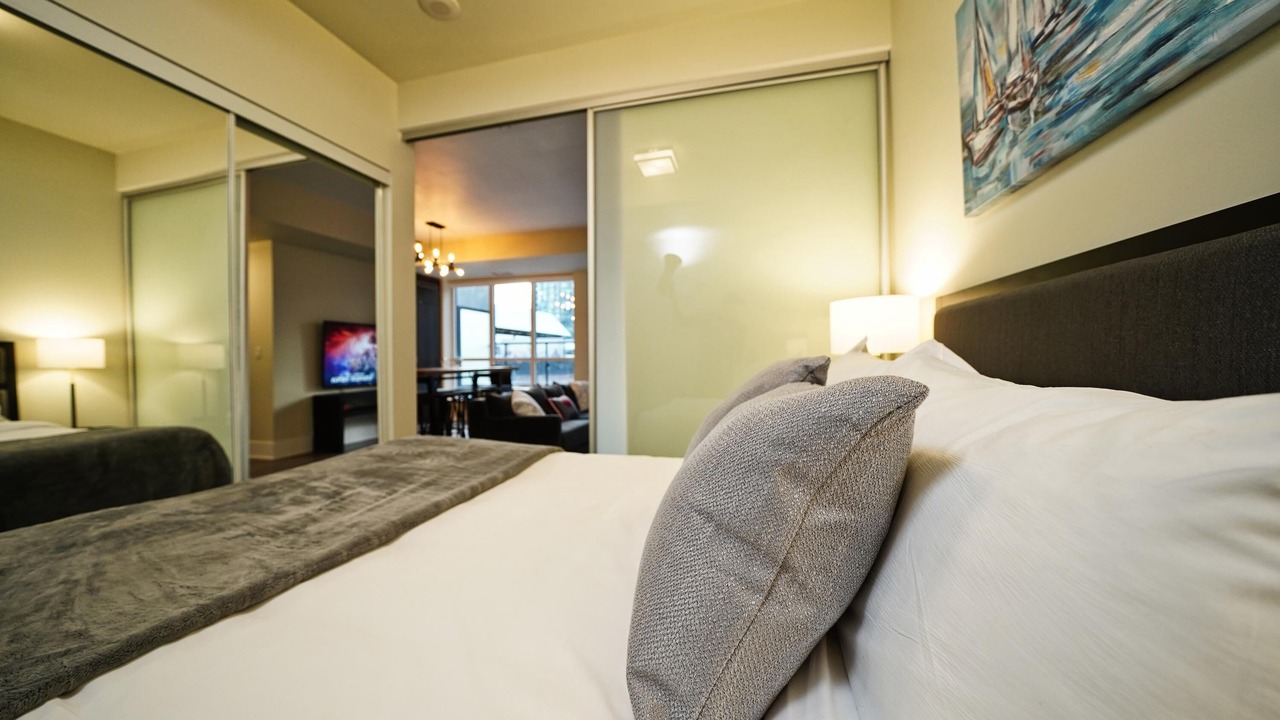 Photo of Bedroom in Toronto Entertainment District
