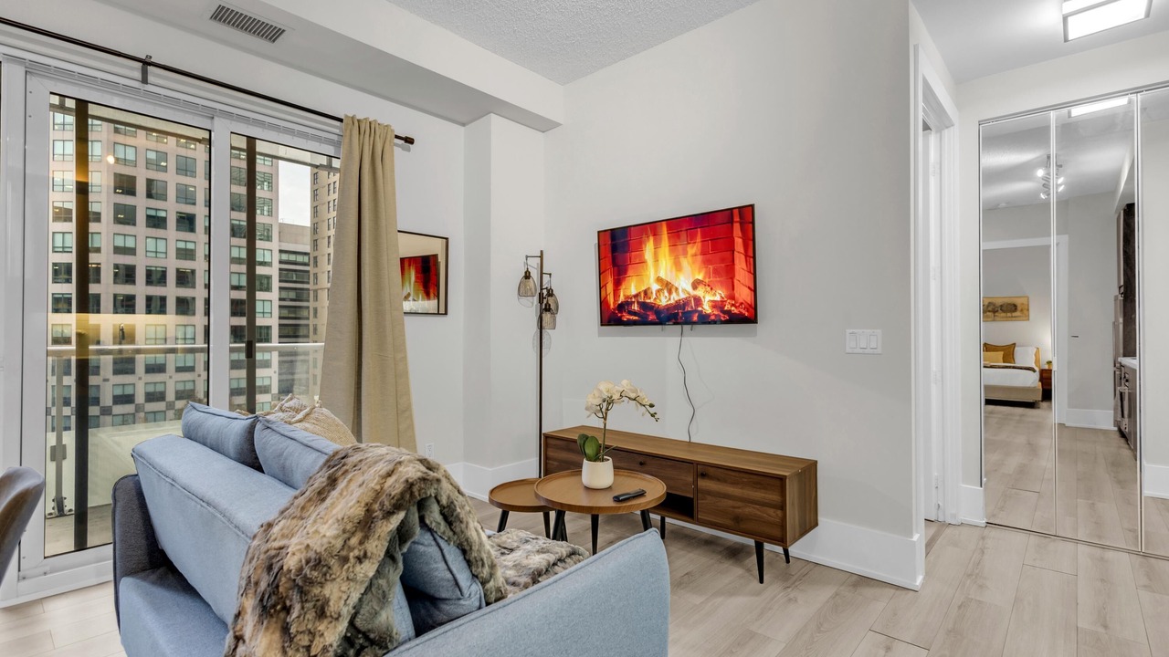 Photo of Livingroom in Toronto Entertainment District