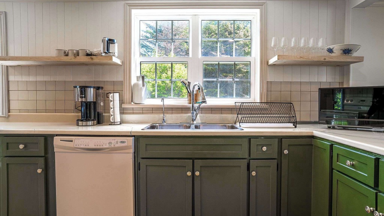 Photo of Kitchen in Greater Napanee