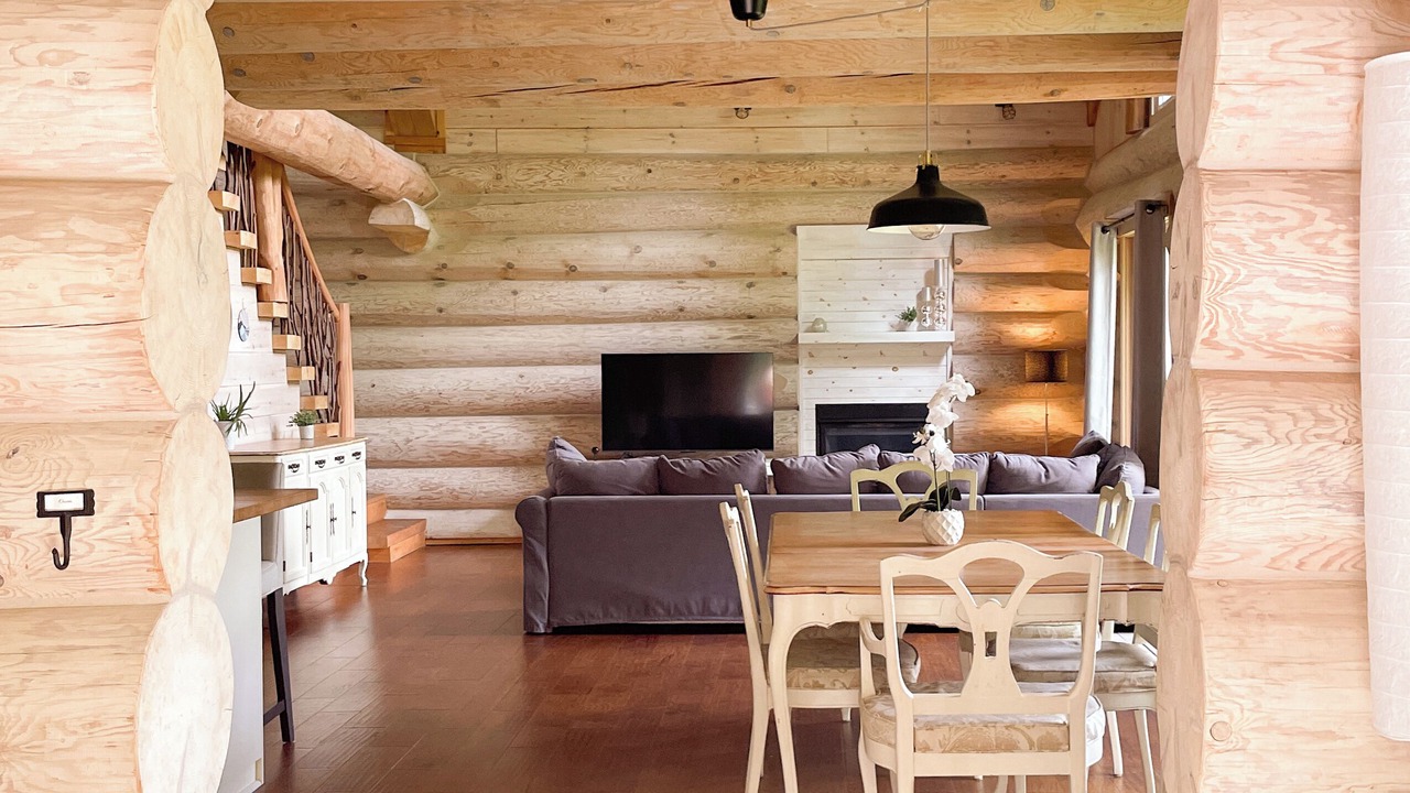 Photo of Livingroom in Montebello