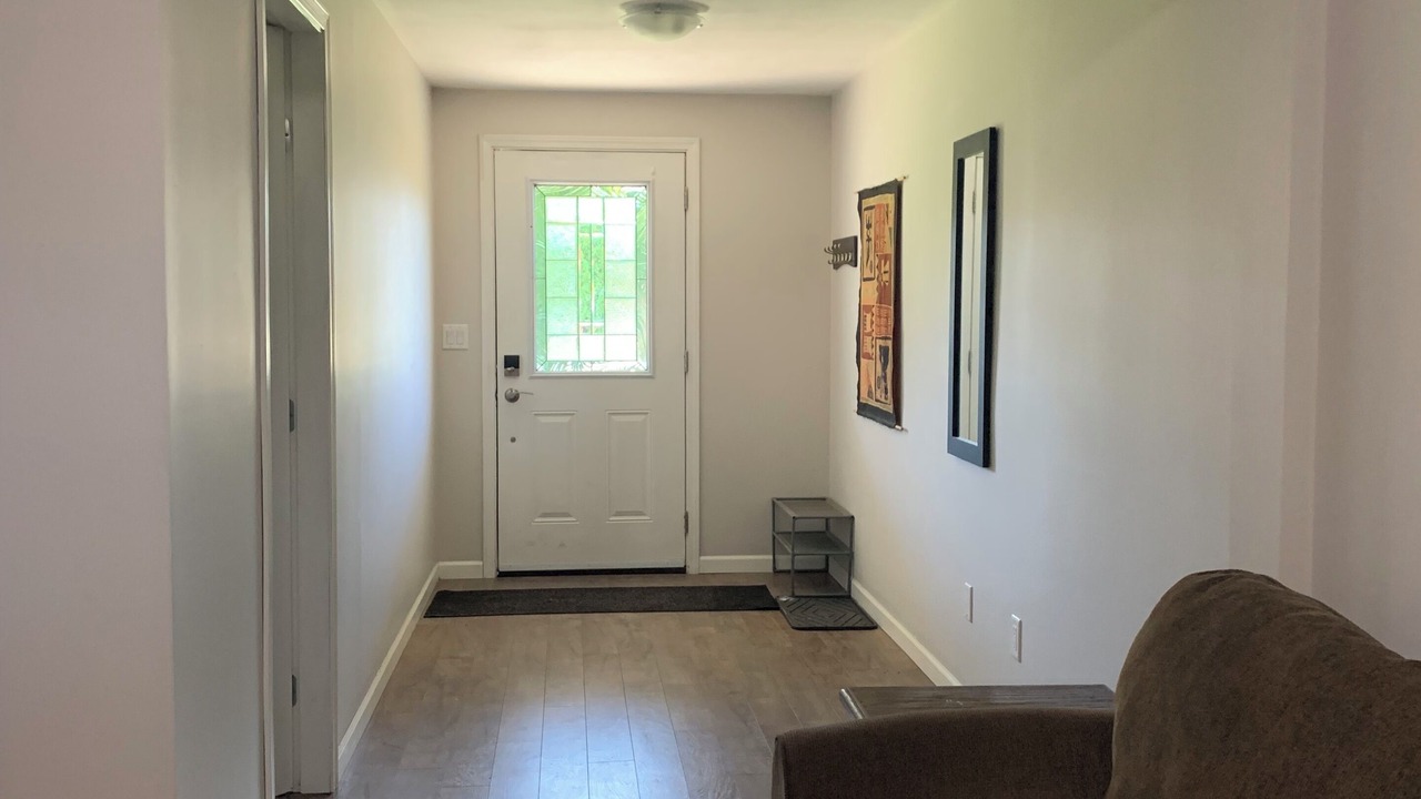 Photo of Livingroom in Okanagan-Similkameen