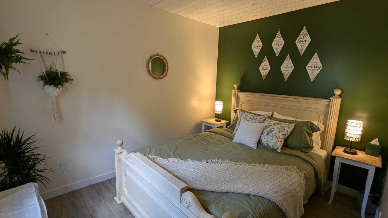 Photo of Bedroom in Addington Highlands