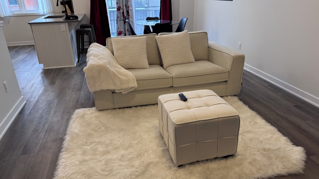 Photo of Livingroom in Ottawa Division