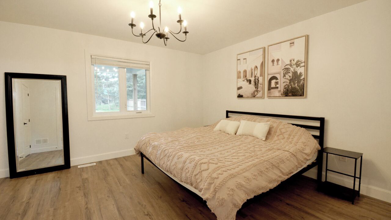 Photo of Bedroom in Lambton Shores