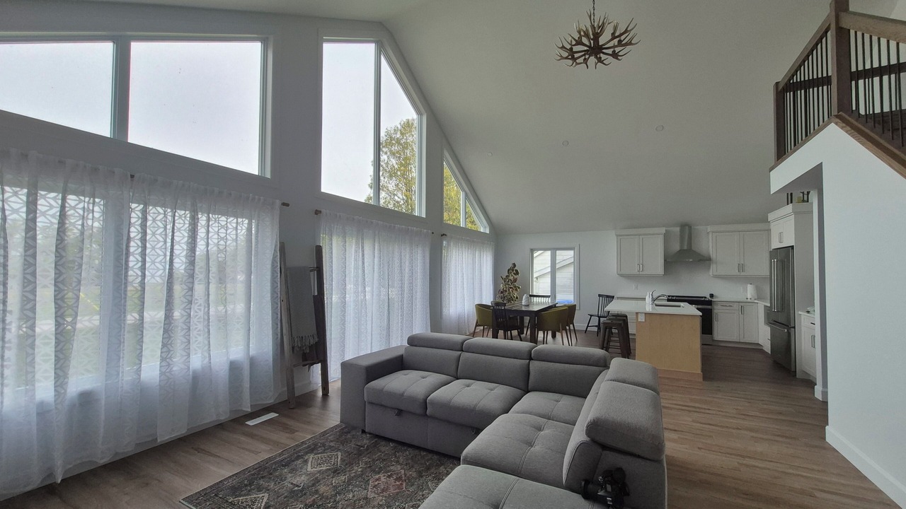 Photo of Livingroom in Lambton Shores