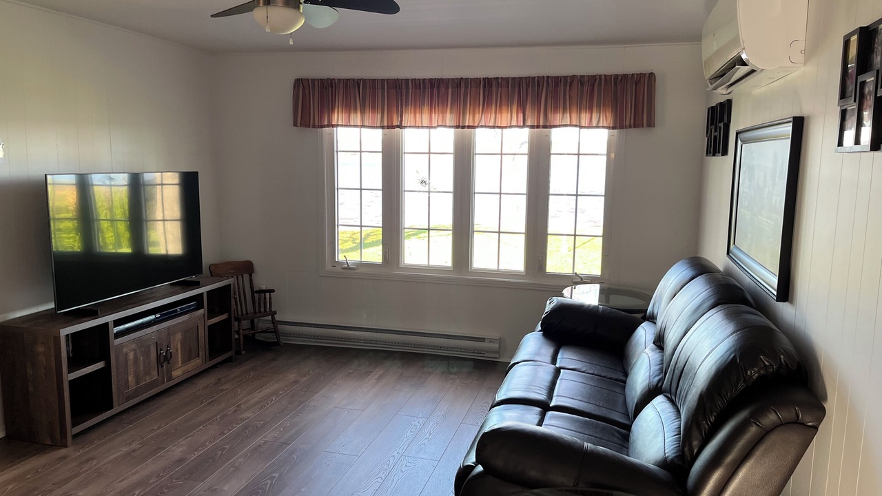 Photo of Livingroom in Chatham