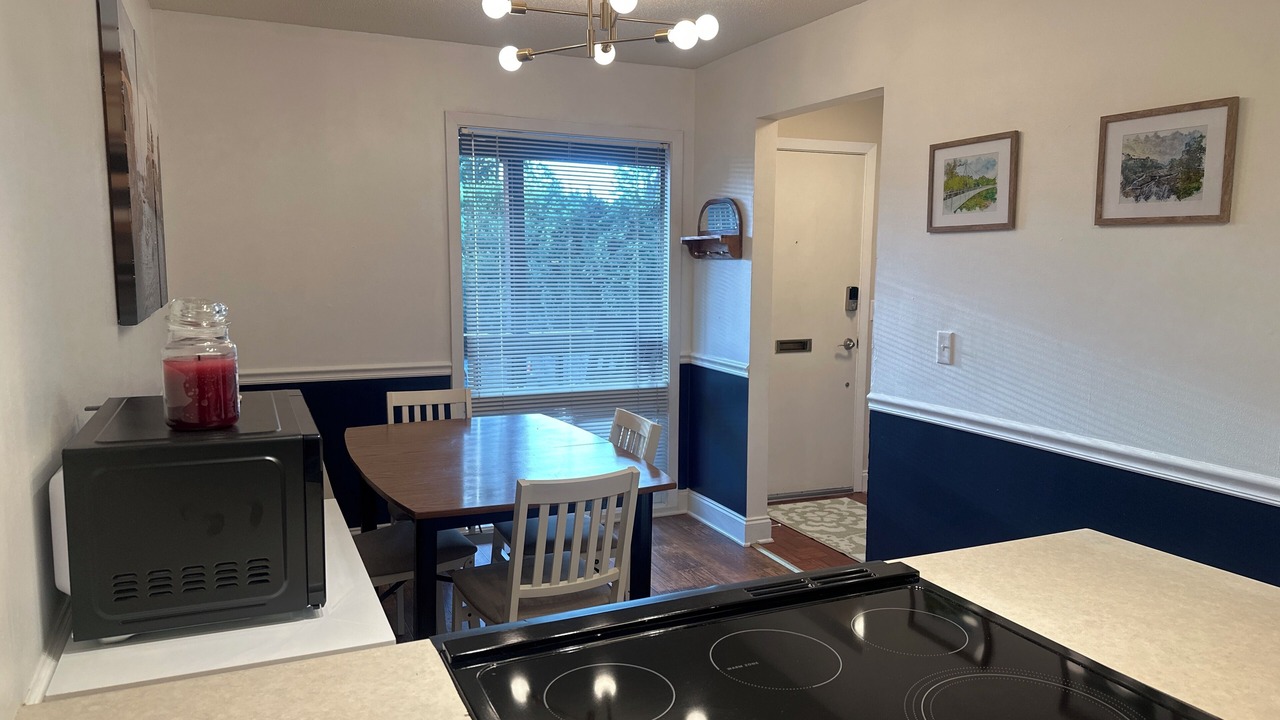 Photo of Kitchen in Colonel Elias Earle Historic District